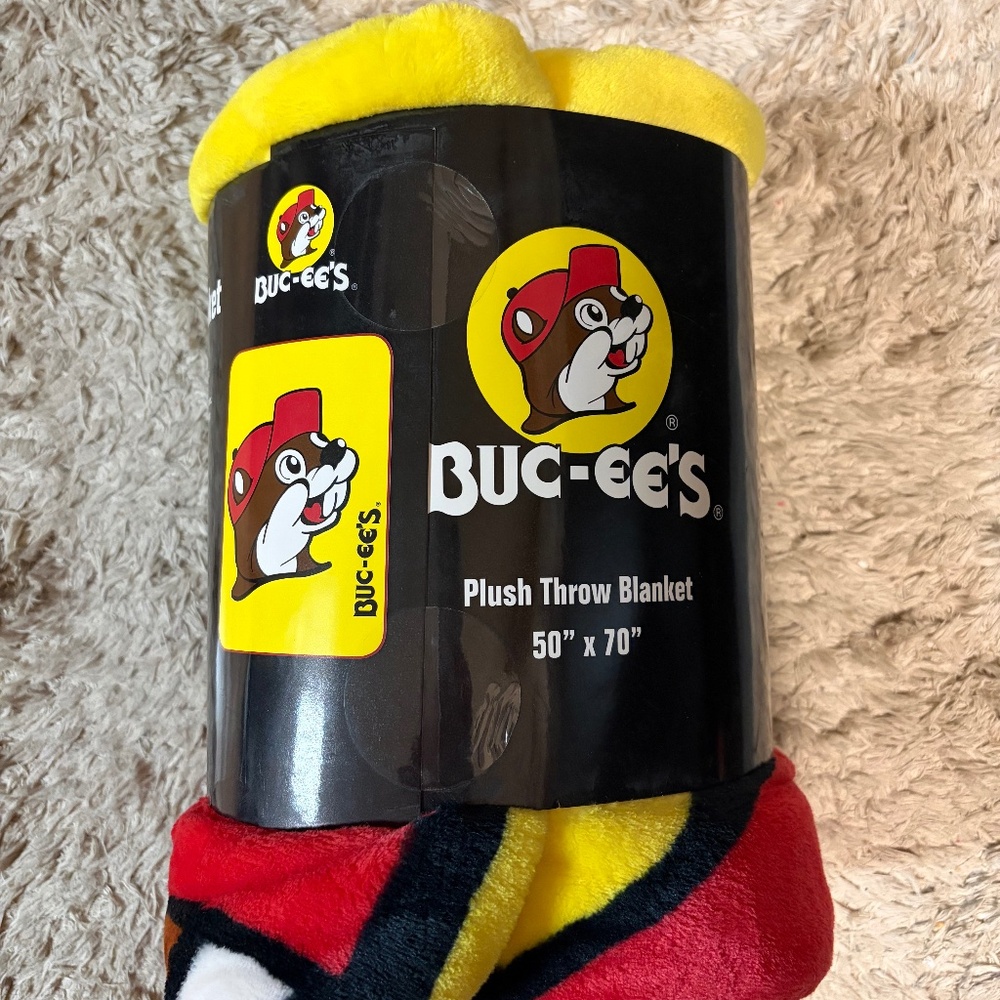 Buc-ee’s Bucee’s Plush Throw Blanket NWT New
